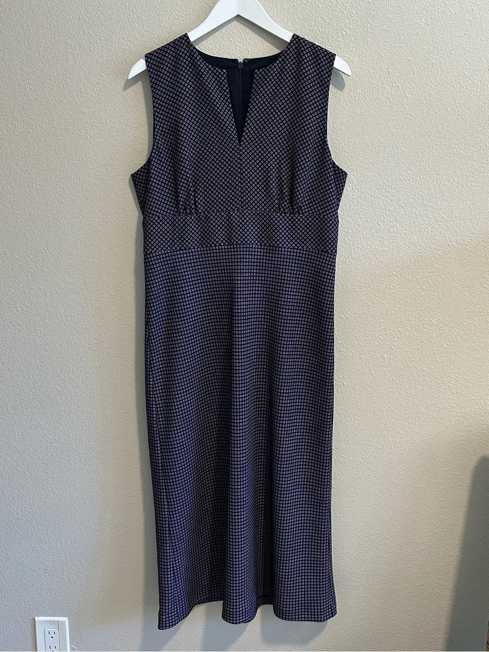 ☀️ J.CREW 365 Sleeveless Crepe Midi Dress with Keyhole - Picture 6 of 16